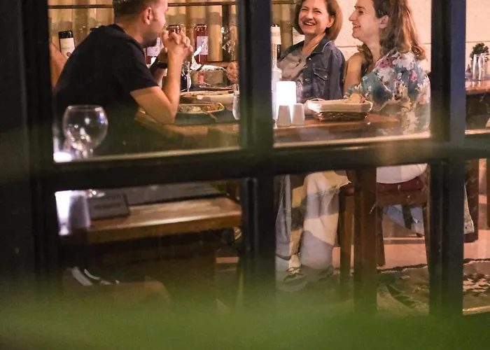 Smart Luxury & Готель Чешме