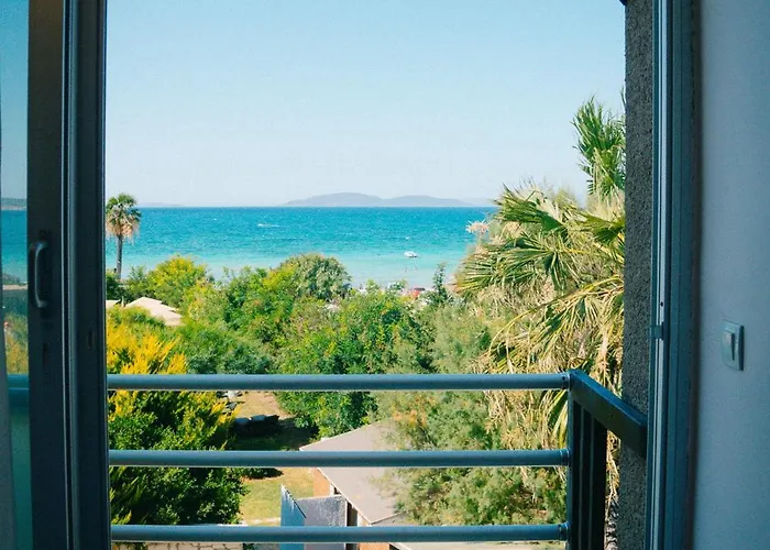 Smart Luxury & Готель Чешме